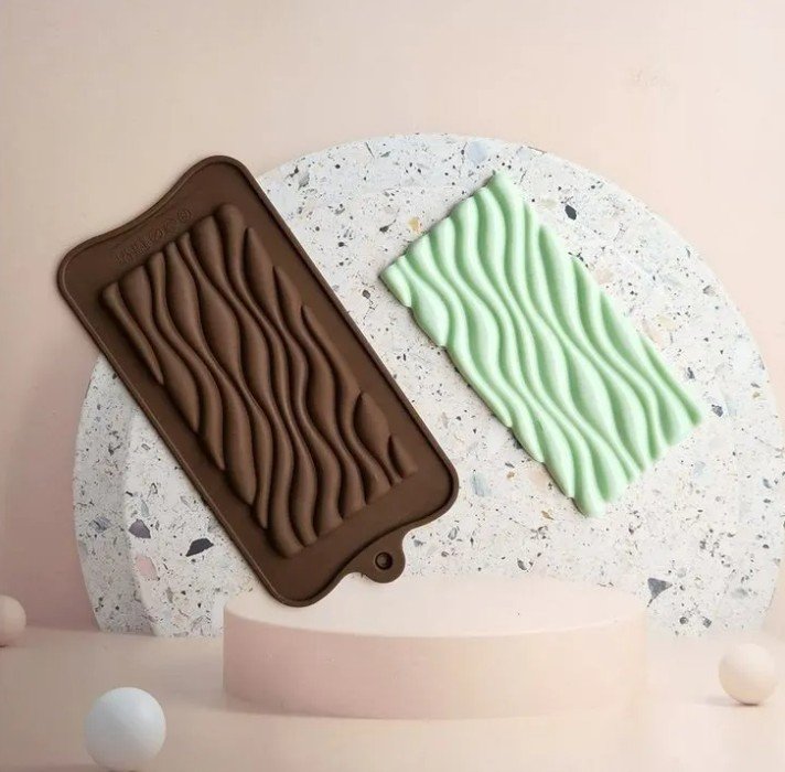 Wave Flow Silicone Chocolate Bar Mold